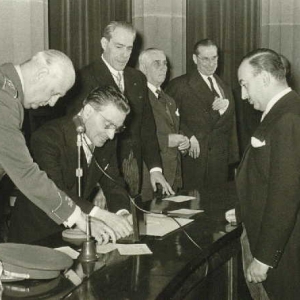 Ingreso de Excmo. Sr. D. José María Sainz De Vicuña y García - Prieto como académico de número 01/10/1960 - 10-01-1960